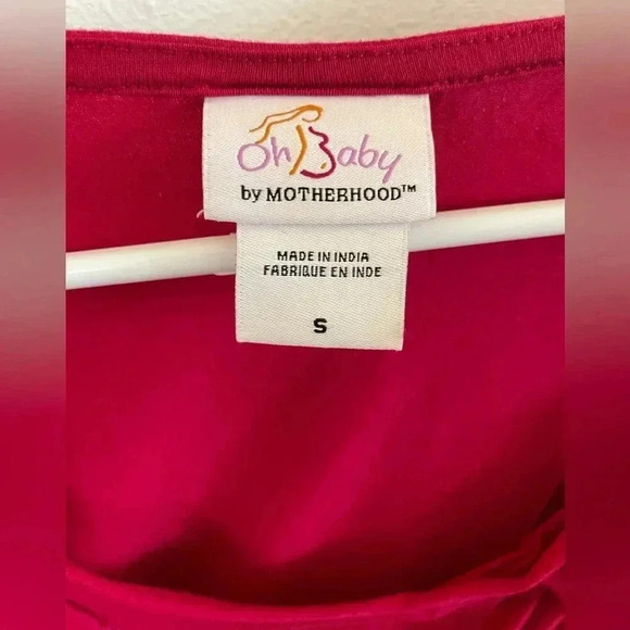 Oh Baby Maternity pink short sleeve ruched shirt with flower detail​ - Picture 3 of 6